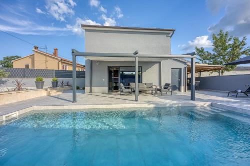 Villa Ana with Private Pool – Photos 2
