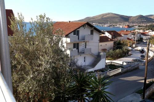 Apartment in Okrug Gornji with sea view, balcony, air conditioning, WiFi 5059-4