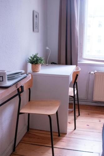 Private 10sqm Room in Shared Flat near Schönhauser Allee photo 14