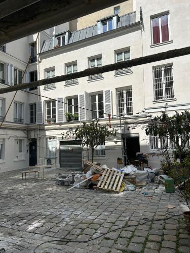 Authentic apartment 1BR-4P République - Le Marais