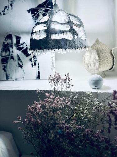 Galeriebild der Unterkunft Hydria Guest House Art Gallery Dimora d artista con terrazza e vasca idromassaggio nel cuore del borgo antico Artists Home with terrace and jacuzzi in the heart of the old town in Acquaviva delle Fonti