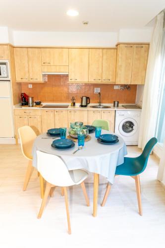 Duplex Sereno 18 | Piscina, Garaje, Jardín y Playa