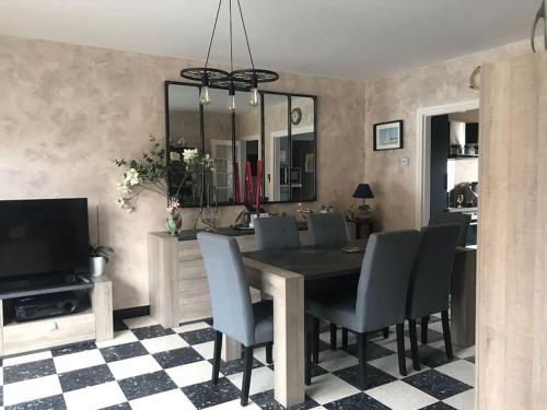 Quartier calme, terrasse plein sud, jardin