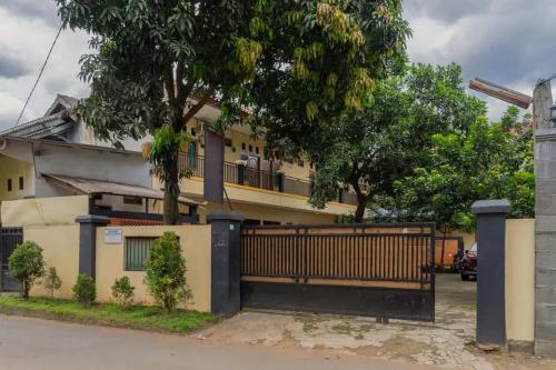 MencilにあるKostawira Syariah Bintaro Mitra RedDoorzのギャラリーの写真