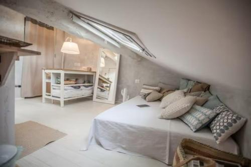 GuestHost - Cosy Studio Milano-Brera