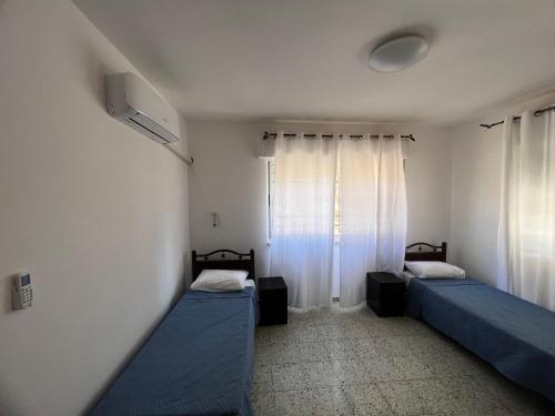 Katil atau katil-katil dalam bilik di Naji's House in Bethlehem-Full apartement