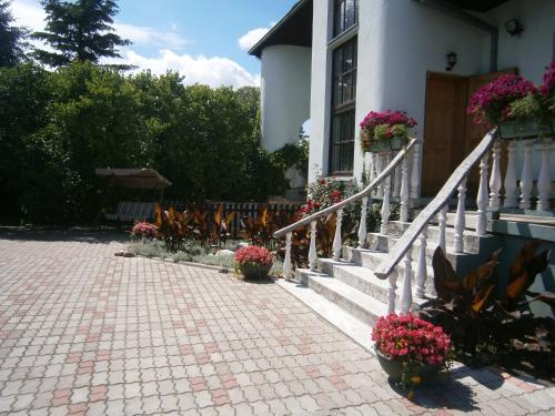 Κήπος έξω από το Nemunas Tour Residence