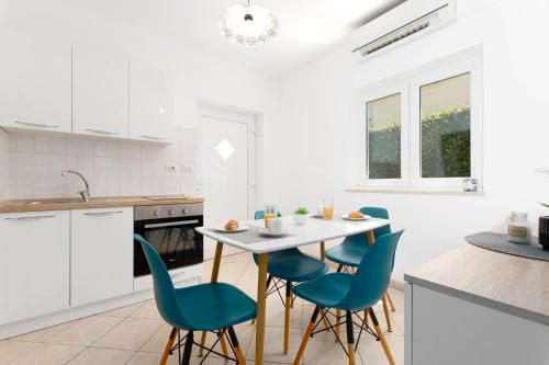 Apartment Lucija, Stinjan