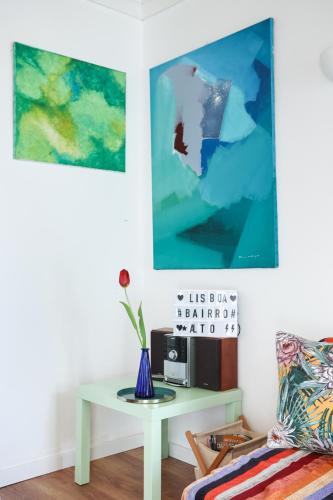 City Center Apt in Lively Bairro Alto!