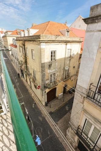 City Center Apt in Lively Bairro Alto!