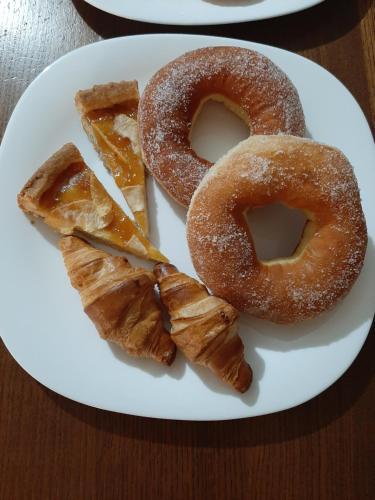 B&Bの敷地内または近くでの食事または食べ物