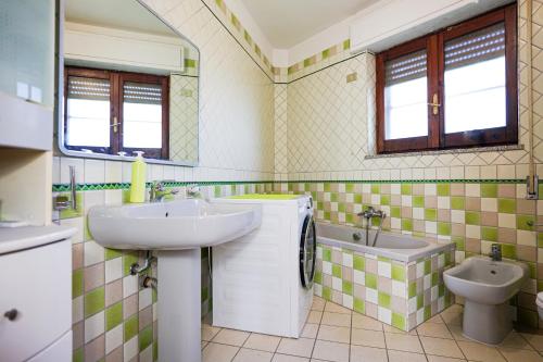 Ванна кімната в Pulli's Home - Comfy&Cozy House