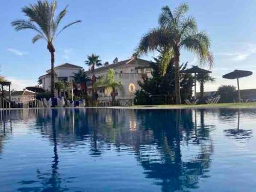 Encantador apartamento vista golf, grande terraza