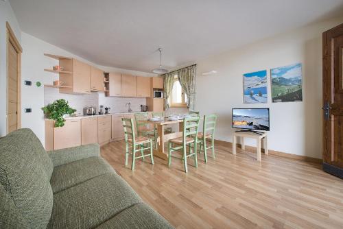 Kuchyň nebo kuchyňský kout v ubytování Chalet Elena