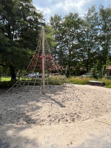 a structure in the sand in a park at de Berkelstee in Eibergen