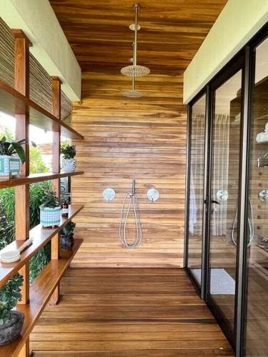 Hilltop Sanctuary with Yoga Deck – Photos 3