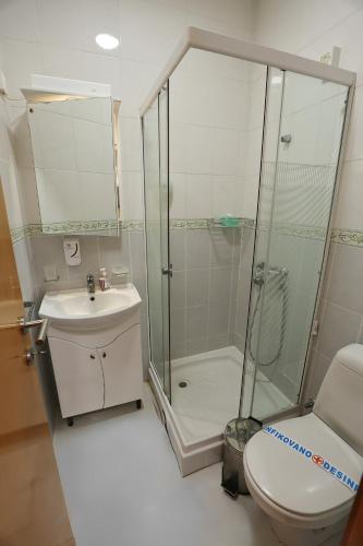 Φωτογραφία από το άλμπουμ του Garni Hotel Vila Drina σε Perucac