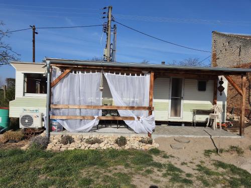 キャンプ場が所在する建物