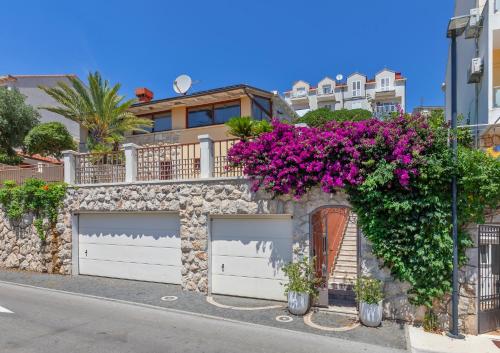 Cosy Apartment Near Lapad Beach Bay
