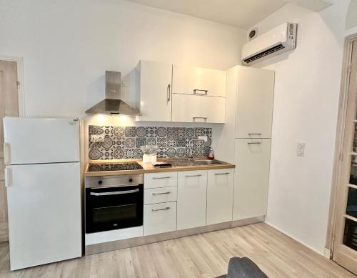 Photo de la galerie de l'établissement Heart of Juan les pins - AC - 5min beach & restaurants, à Antibes