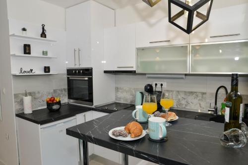 Apartment Deni