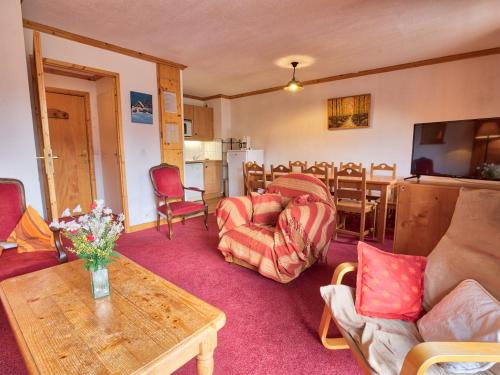 Duplex 4 chambres avec piscine et parking au centre du village - 10 pers - FR-1-505-122