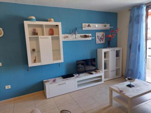 A kitchen or kitchenette at Bellas Vistas Parque Santiago 2
