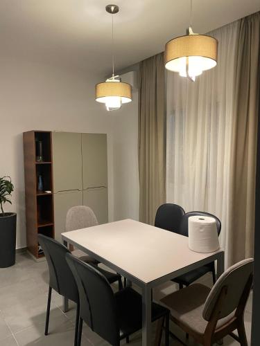 Posezení v ubytování PINE HOUSE 2023