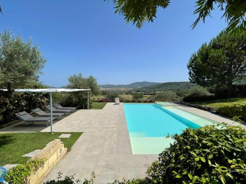 a swimming pool in a villa with a view at Tenuta di Quaranta in Amaroni