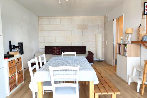 Bright apartment with terrace – Photos 2