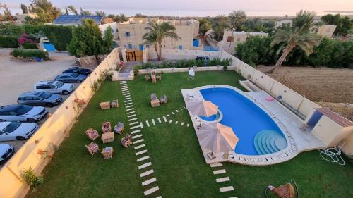 Πισίνα στο ή κοντά στο Golden House