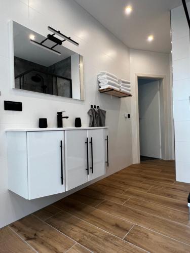 Dapur atau dapur kecil di Ferienwohnung zum Scheibe-See