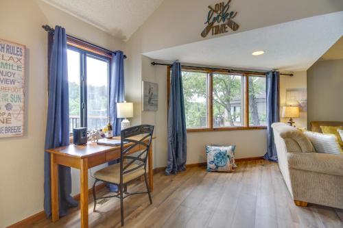 Φωτογραφία από το άλμπουμ του Lakefront Osage Beach Home with Community Pool! σε Osage Beach