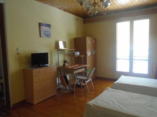 Diogenis flat apartment 70m2 near town center