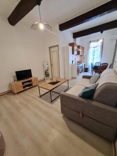 Posedenie v ubytovaní Charming authentic apartment in central location