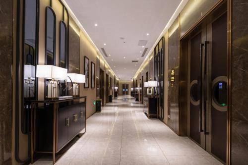 Gambar di galeri bagi Maoming International Hotel di Maoming