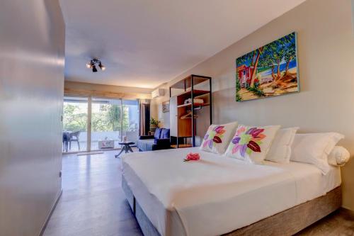 Postel nebo postele na pokoji v ubytování Premium suite proche aéroport, Wifi, Piscine, Parking