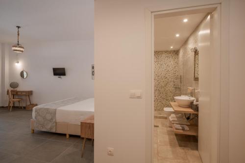 Gallery image of Levantes Hotel in Patitiri