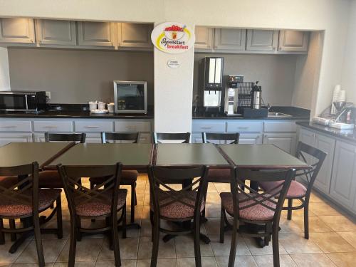 Photo de la galerie de l'établissement Super 8 by Wyndham Baytown I-10, à Baytown