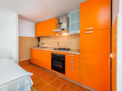 Studio Apartment ''Kalina'' 550 m from sea
