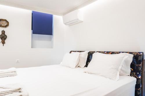 Chic & central Athenian apartment! EV4