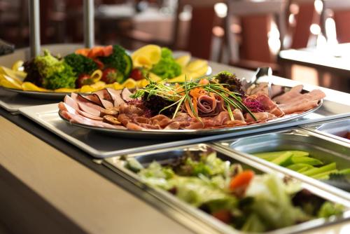 Opcions de dinar o sopar disponibles a Košice Hotel