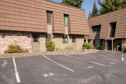 Φωτογραφία από το άλμπουμ του Beach-N-Ski Condo σε Tahoe Vista