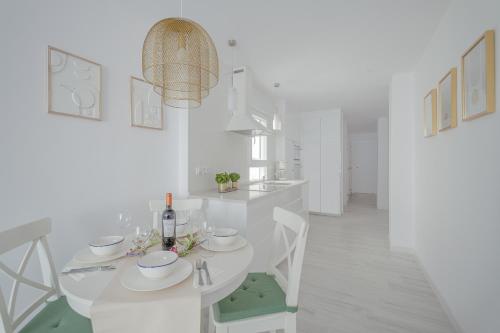 Stay in Torrevieja Cozy City & Sea