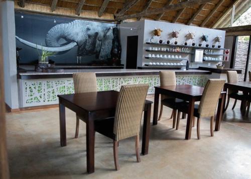 Restoran atau tempat lain untuk makan di Royal Thonga Safari Lodge