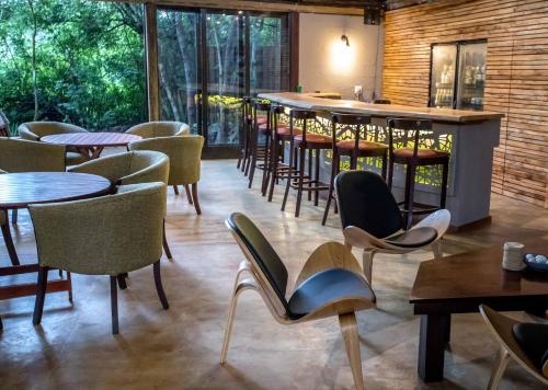 Ruang duduk di Royal Thonga Safari Lodge