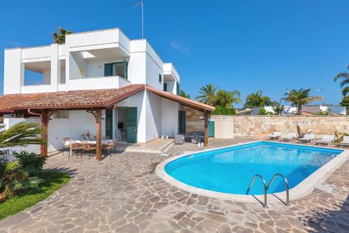 Villa Beach By BarbarHouse