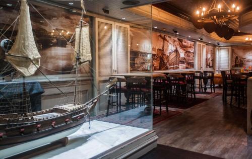 Restoran atau tempat lain untuk makan di Southern Sun Elangeni & Maharani
