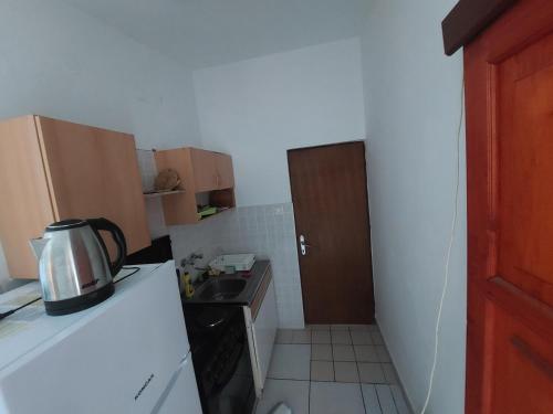 Studio Apartment Iva - 50 m from the sea-balcony