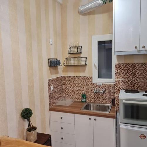 106 Ιπποκράτους